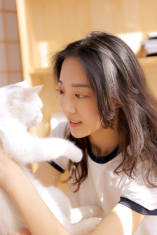 母によく似ている中に是什么意思