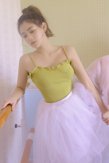 日本女人侧所尿尿