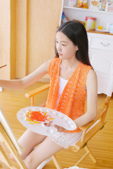迷人的保姆完整版